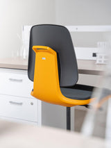 Cramer Citrus Lab Chair